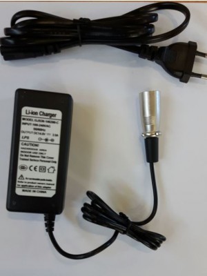 LiFePo4 lader (4S) 14.6V 2A Tafelmodel XLR