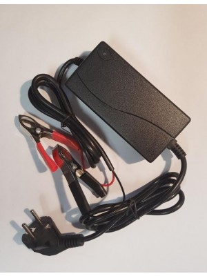 PBQ LiFePo4 lader 14.6V 2.5Ah tafelmodel