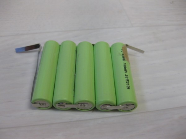 5xNiMh AAA 6V 700mAh 5S1P ZAZ met lippen