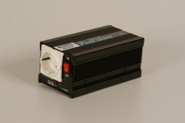 Inverter 12VDC/220VAC 300W. Built in USB Port 5VDC