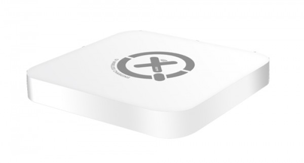 Xtorm wireless USB charging station
